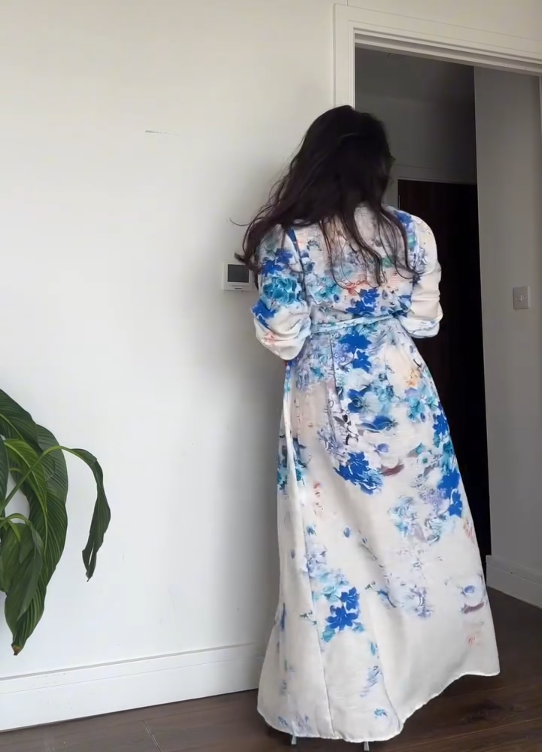 Beige fitted shirt dress with blue flowers (Belt Included)