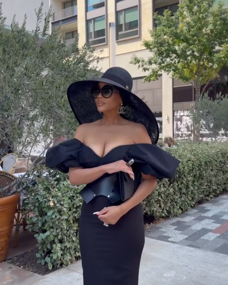 Oversized Black Wide - Brim Hat
